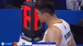 谈球吧体育app官网啥也没干被驱逐！周鹏：为季后赛努力 今天又创造了个第一次🤷