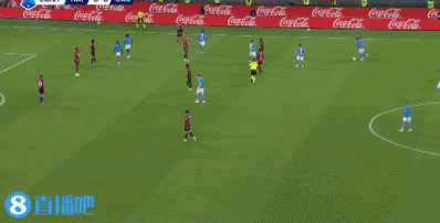 谈球吧体育app下载半场-那不勒斯暂1-0卡利亚里 麦克托米奈精彩凌空侧勾破门